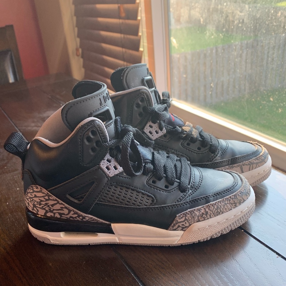 High top Jordan 3 black cement